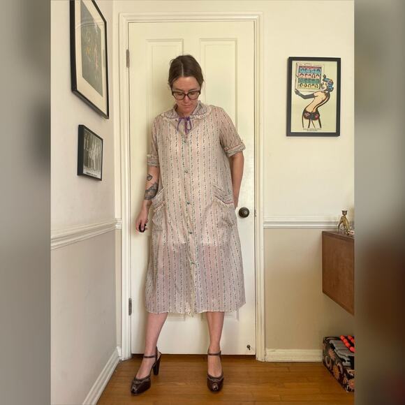50s Vintage Sheer Short Sleeved Robe Dressing Gown. - Picture 1 of 8